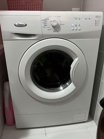 Продам стиральную машинку Whirlpool