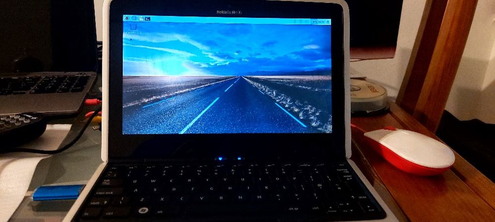 Nokia Booklet 3g Netbook Umpc ssd 128gb Windows XP