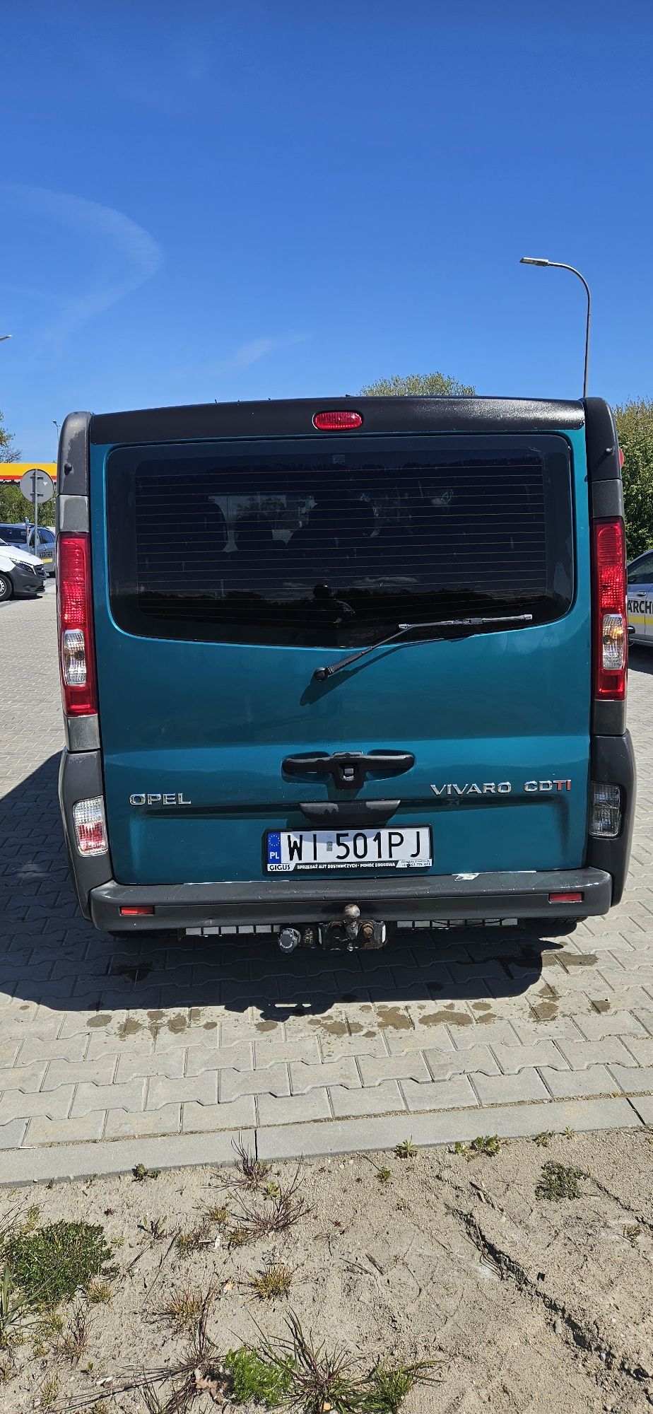 Opel Vivaro  9 osób dobry stan