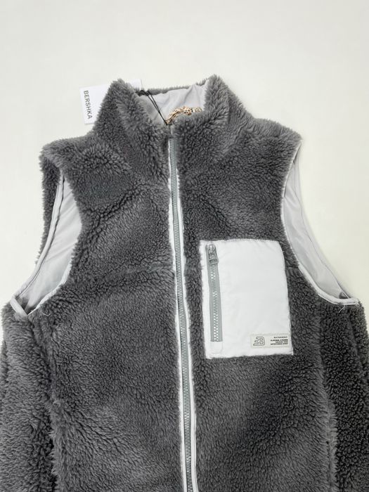 Bershka розмір S ОРИГІНАЛЬНА  жилетка шерпа
