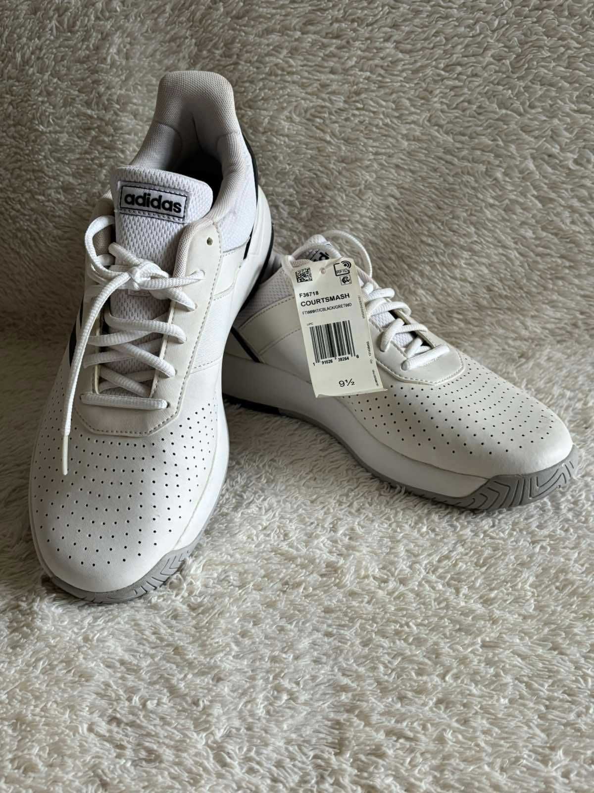 Красовки adidas   чоловіче взуття кросівки