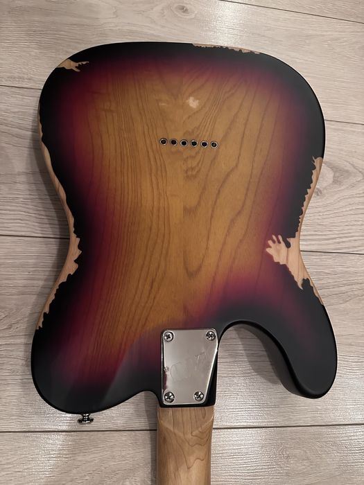Продам електрогітару LTD TE-254 Distressed (3-tone burst)