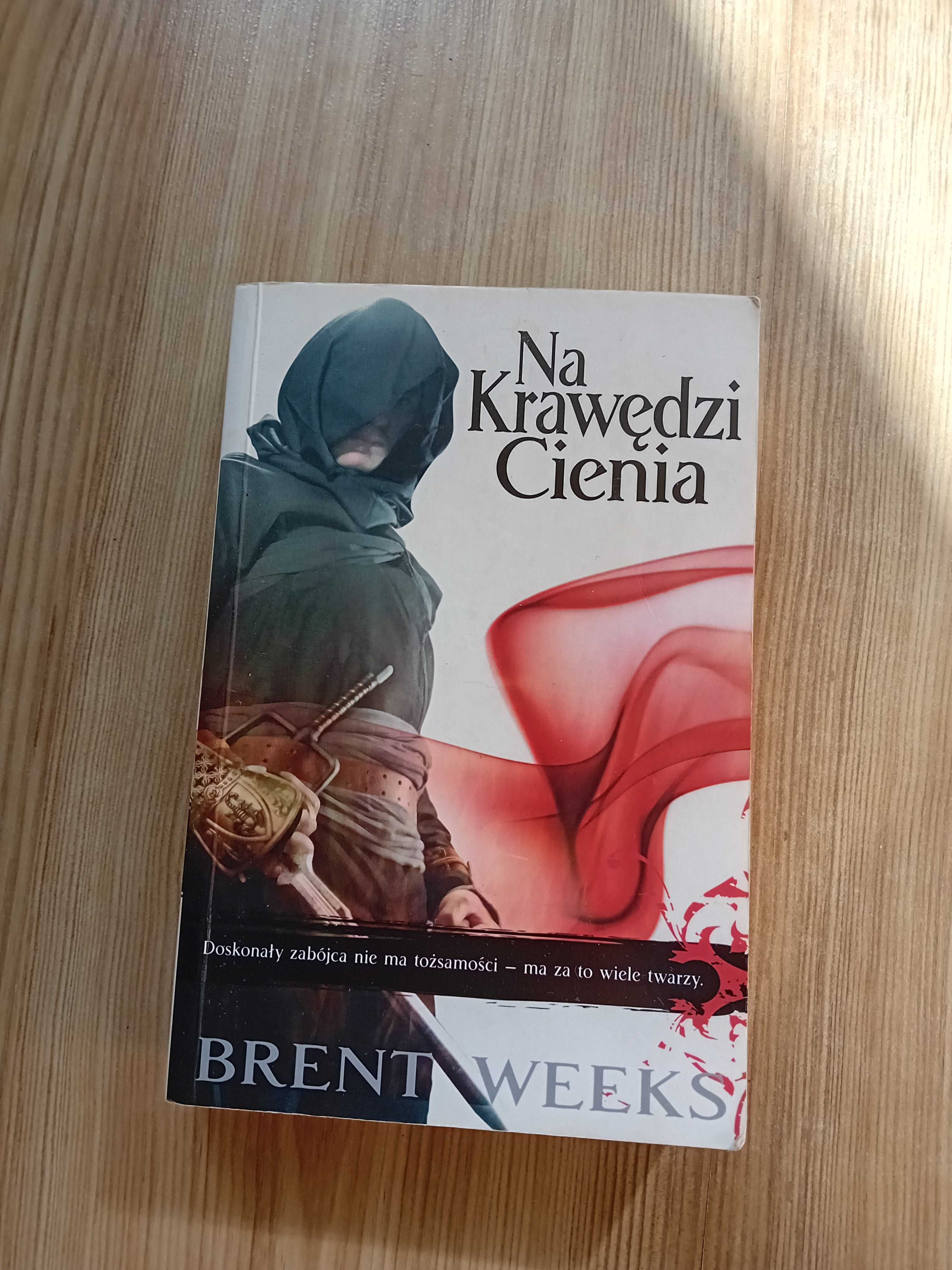 brent weeks  na krawędzi cienia