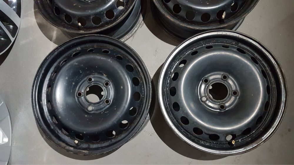 Металеві диски 5х114.3 R16 на Nissan Leaf, підходять на Toyota