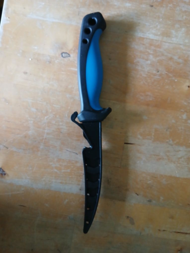 Nowy nóż jenzi do filetowania . Klinga 13.5cm