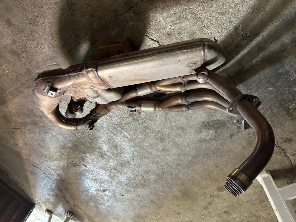 Colector hornet 600