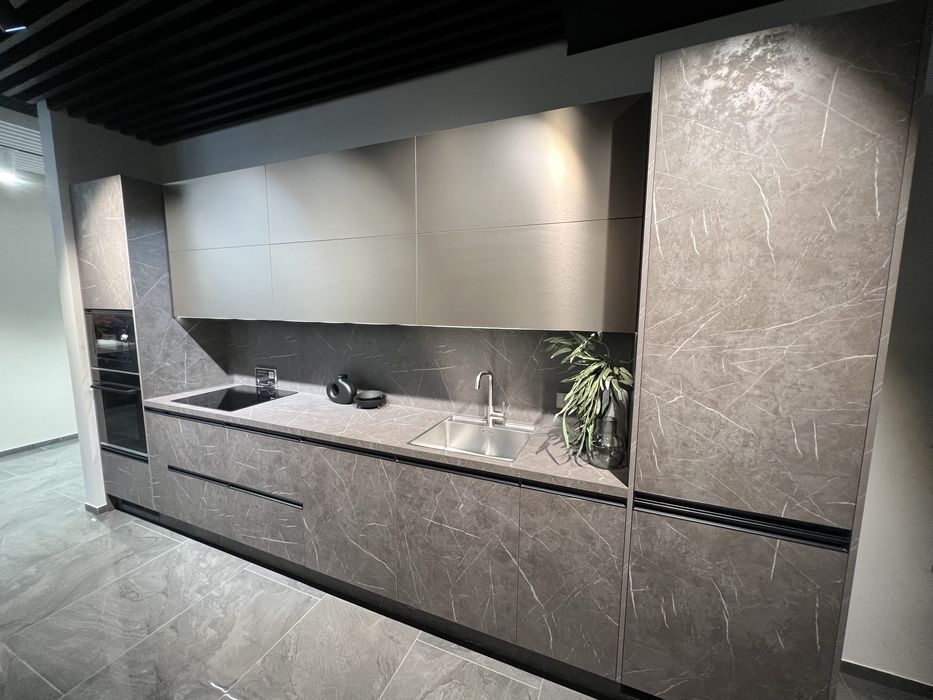 Кухні на замовлення