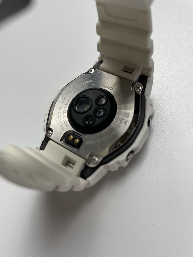 Чоловічий годинник Casio G-SHOCK DW-H5600-7ER