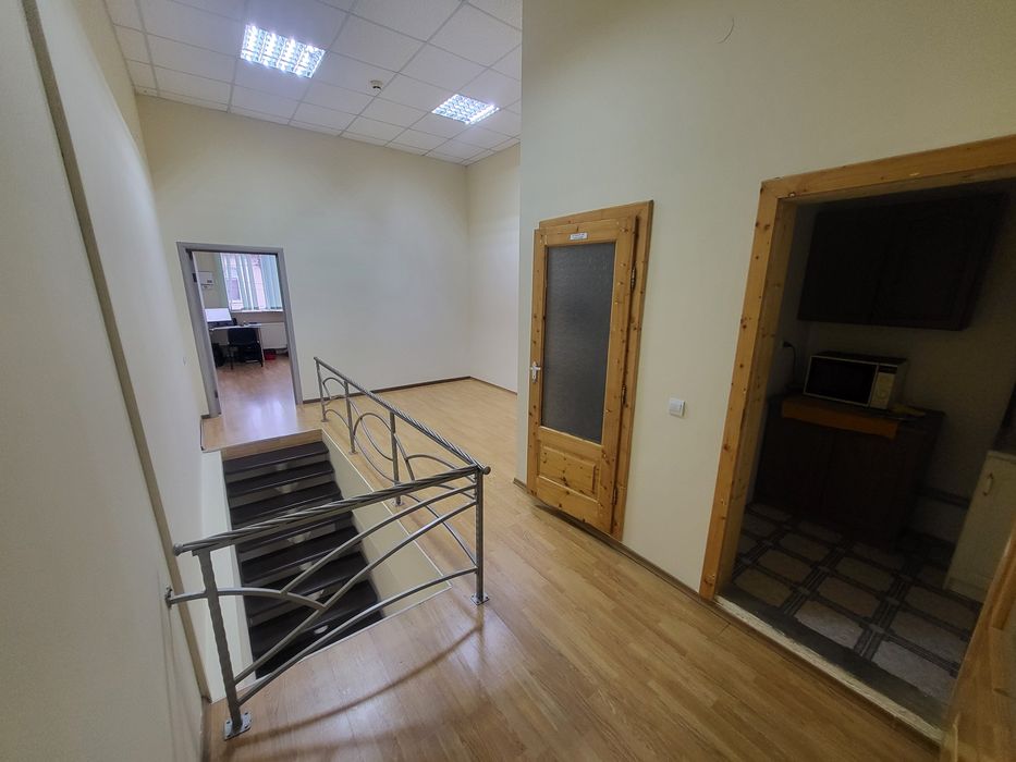 Здається в оренду комерційне приміщення.