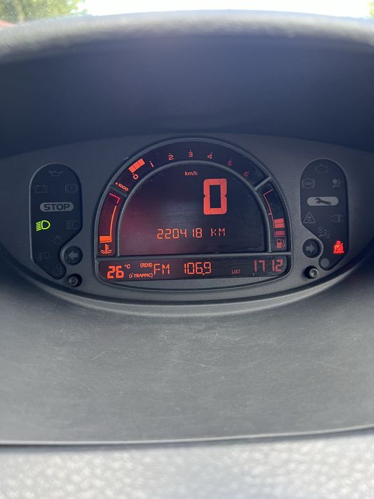 Продаю RENAULT MODUS 1.5 дизель.