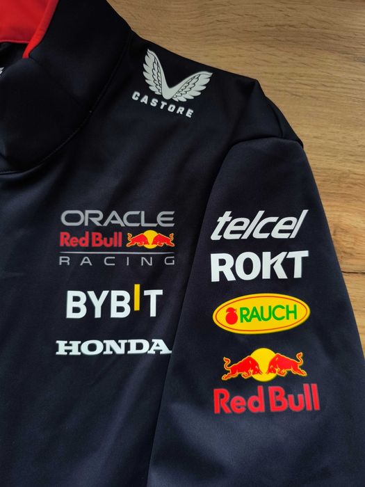 джерсі Castore, Red Bull Racing