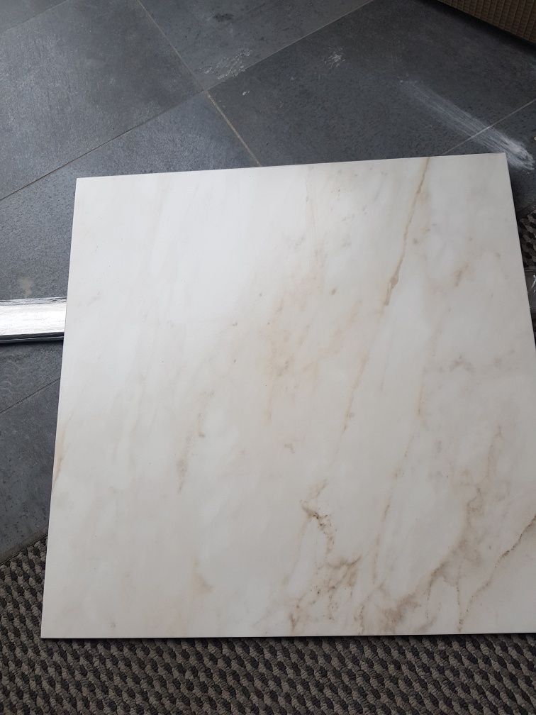 Nowy Gres szkliwiony 60 x 60 Bianco Calacata Lappato  gat. 1