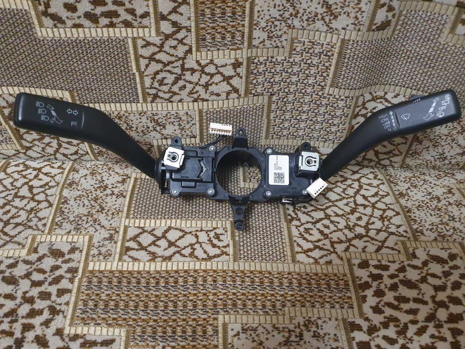 Переключатель подрулевой Volkswagen 5k0 953 502 BG