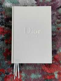 Album Dior catwalk