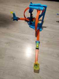 Tor Hot Wheels podwójna pętla track builder