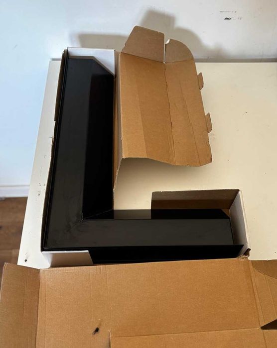 Luft narożny prawy czarny 40x60x9