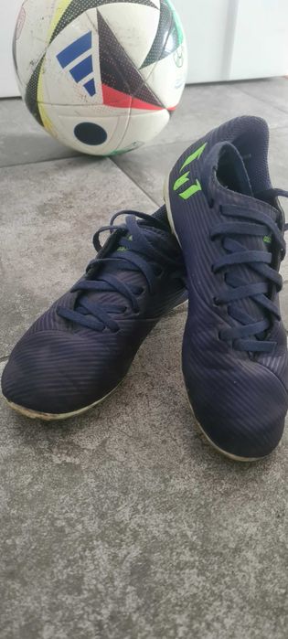 Korki chłopięce Adidas Messi rozmiar 31 1/2 buty do piłki nożnej