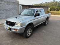 Mitsubishi L200, 3 lugares, ano 2002, 185000 kms