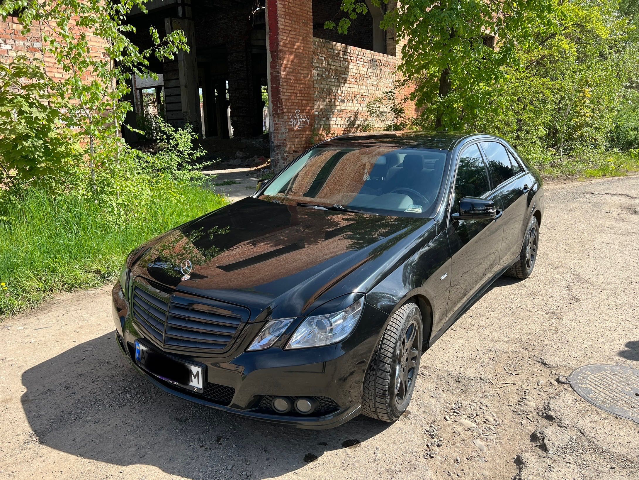 Mercedes Benz E200  W212 2.2 TDI 2010 рік