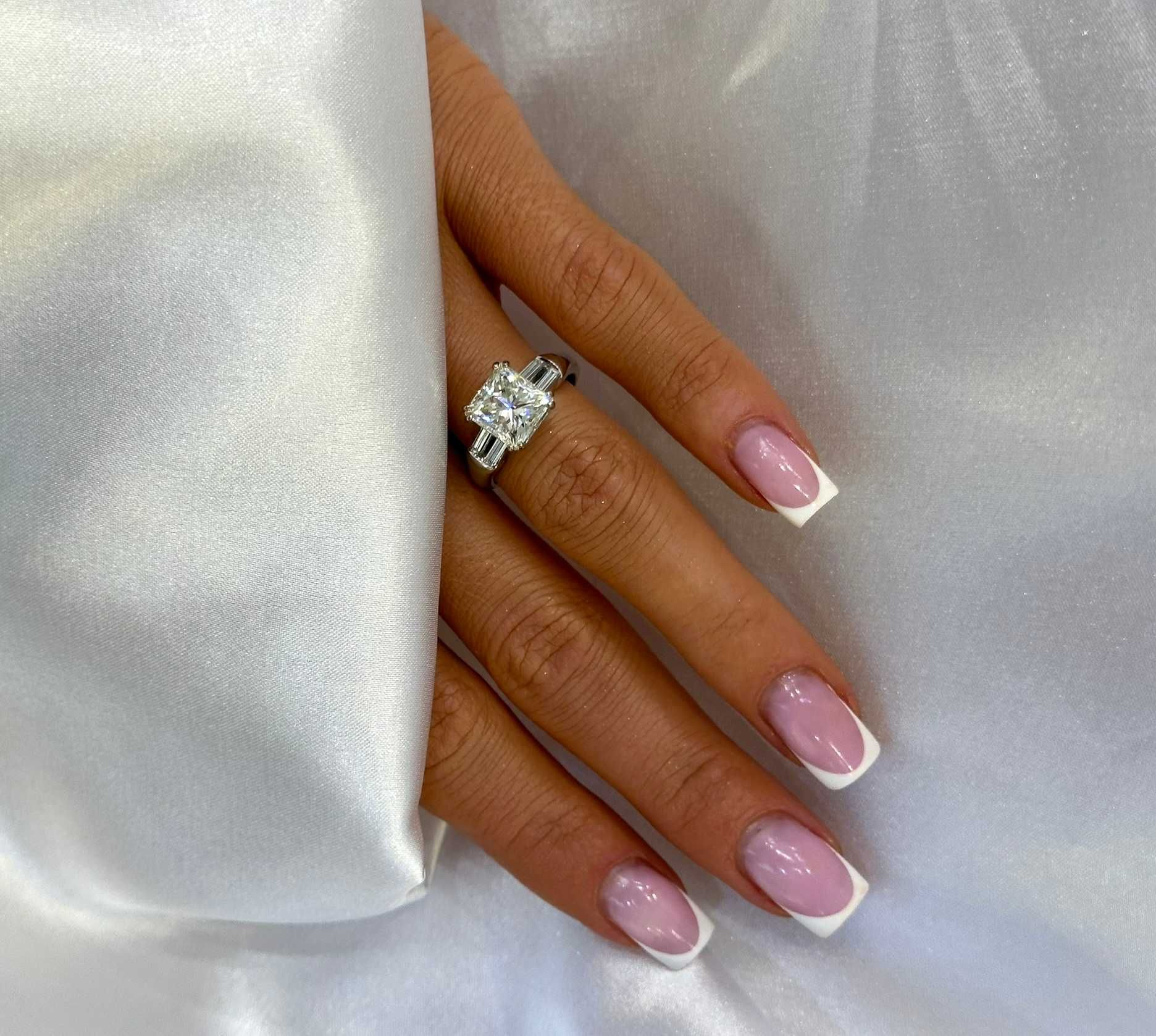 Pierścionek z diamentami naturalnymi 3.50  CT