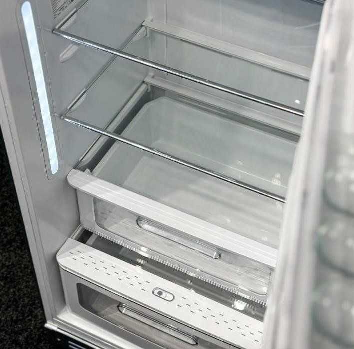 Ретро-холодильник SMEG / СМЕГ FAB28RSV3 / 157 см, сріблястий