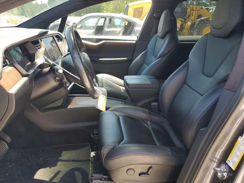 Бампер Tesla Model X розборка шрот