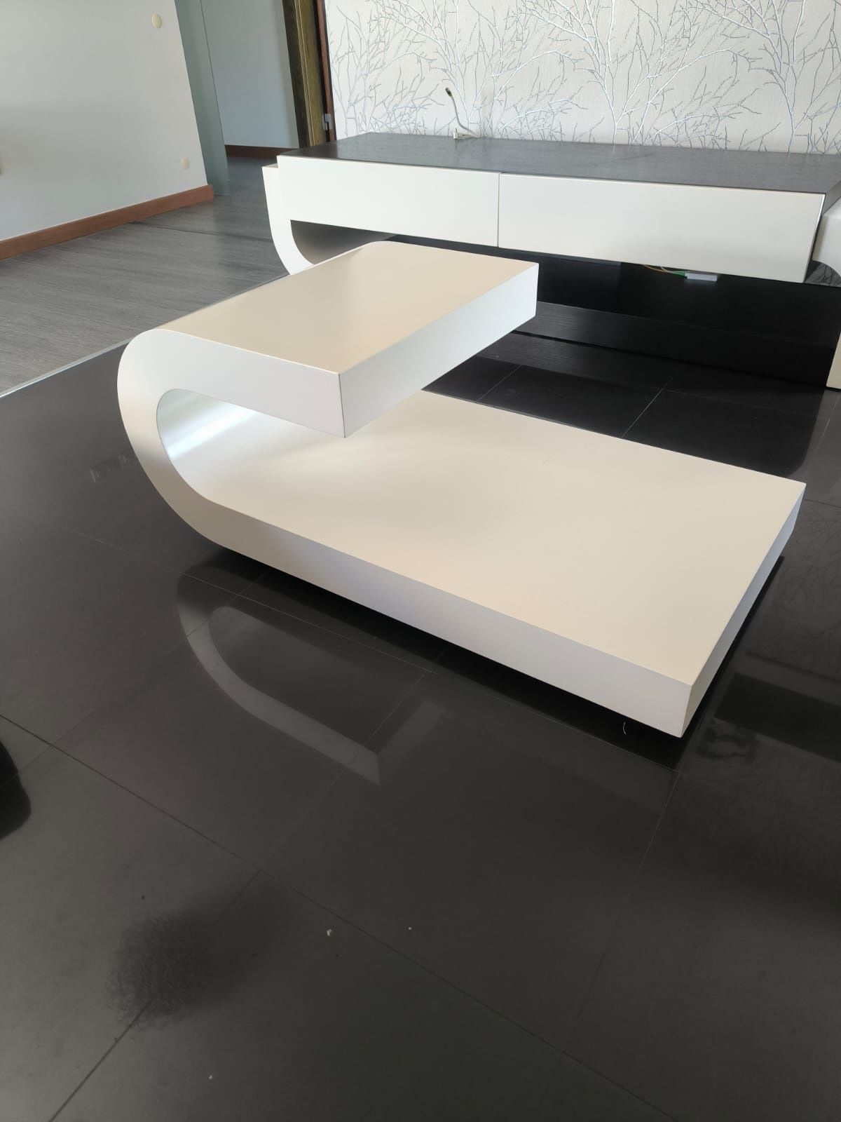 Mesa de centro moderna e elegante