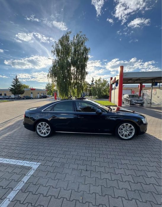 Audi A8 2012 rok