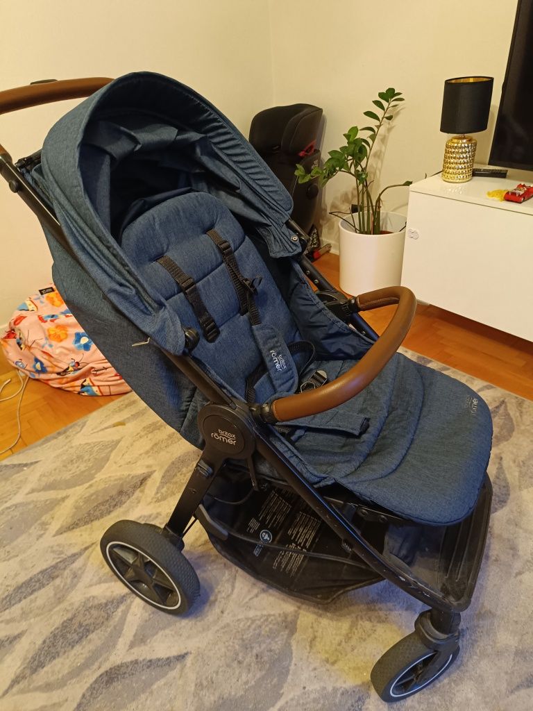 Wózek Spacerowy Britax Romer B-AGILE R 0-22 kg Black shadow/ Black