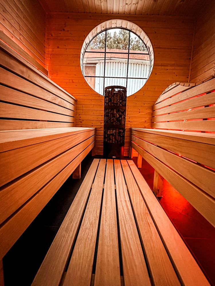 Sauna ogrodowa z pomieszczeniem do relaksu