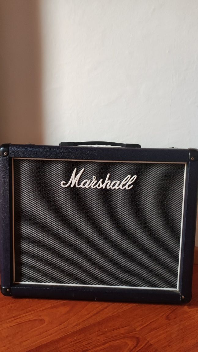 Amplificador valvulado MARSHALL HAZE 40