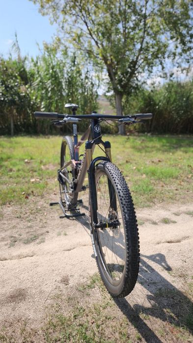 Mondraker F-PODIUM / AXS / Powermeter / Guiador Integrado