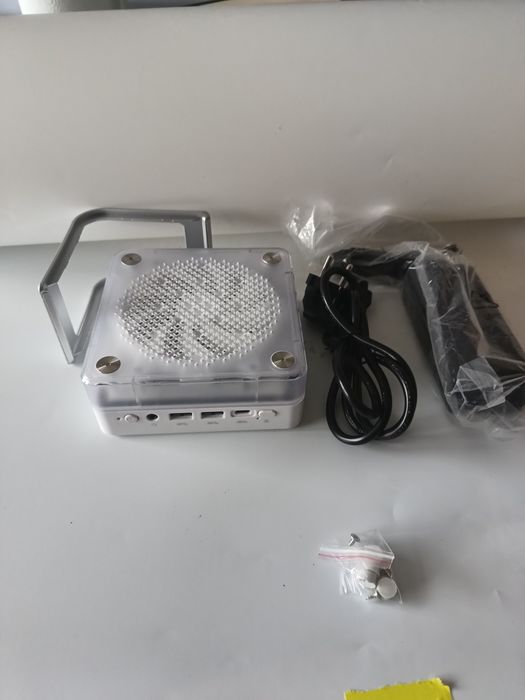 Komputer do gier stacionarnyxh Mini pc AMD R7-7735HS 6600h 16gb 512 GB
