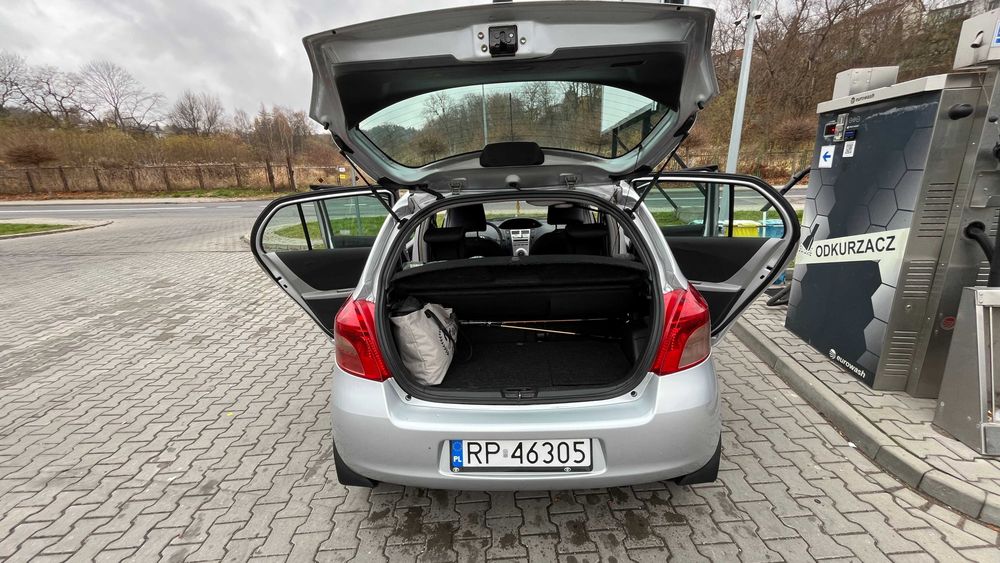 Toyota Yaris 2006 – 1.0 Benzyna, 5-drzwi