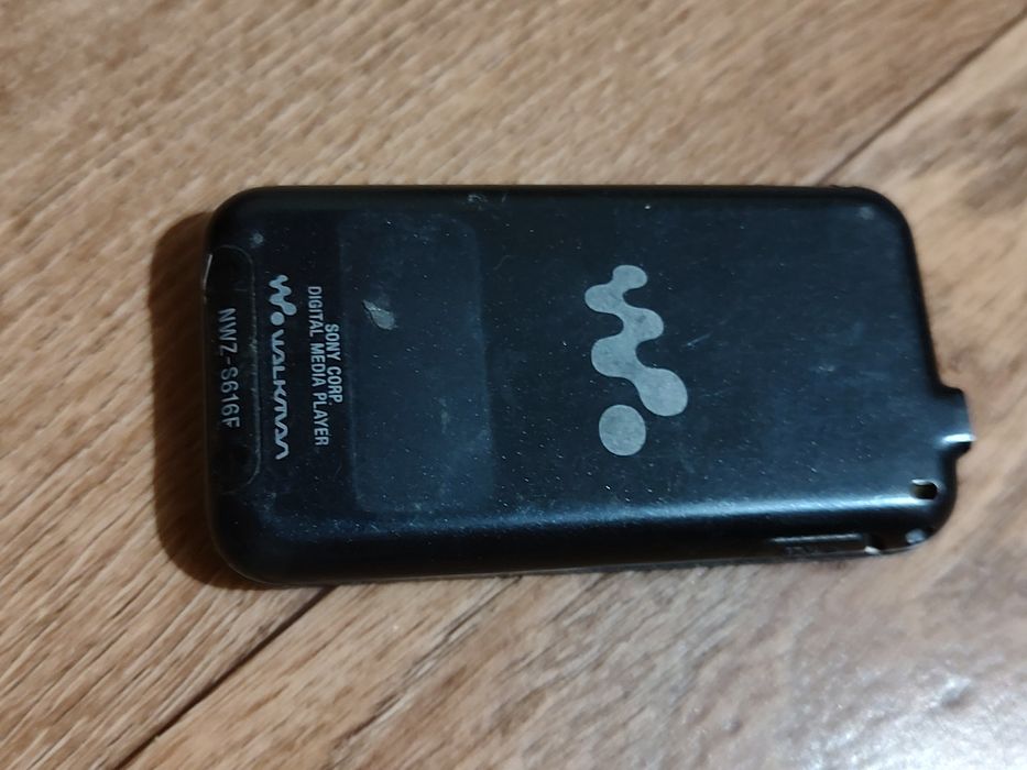 MP3-плеер Sony Walkman NWZ-S616F