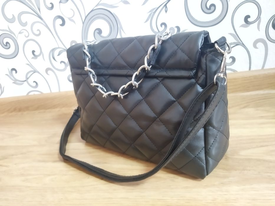 Продам жіночу сумочку