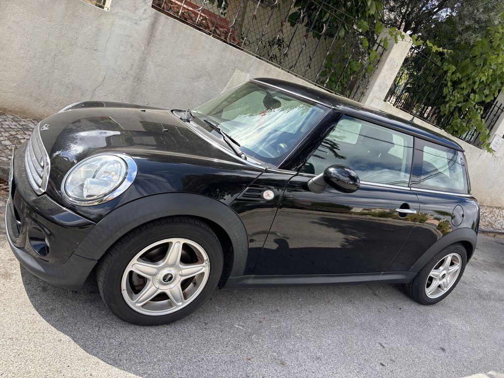 Mini Cooper - 1.6
