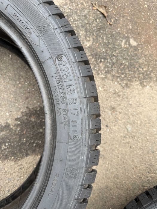 225/45 R17 новые зимние
