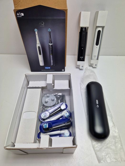 Szczoteczki magnetyczne Oral-B IO Series 5 duo white and black