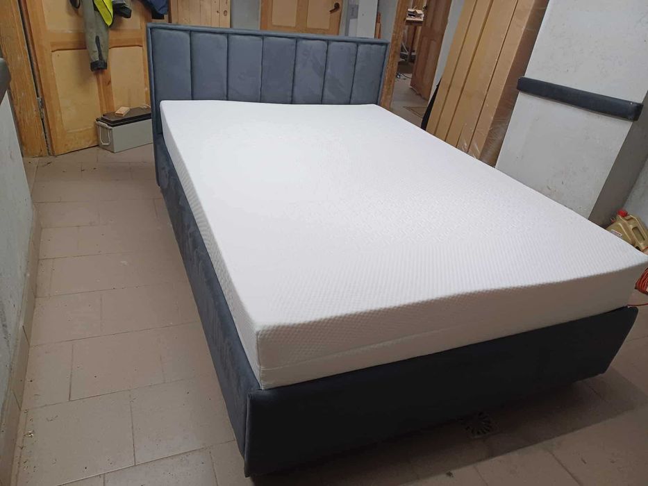 Łóżko  140/200 Fabrycznie Nowe  z ramą metalową