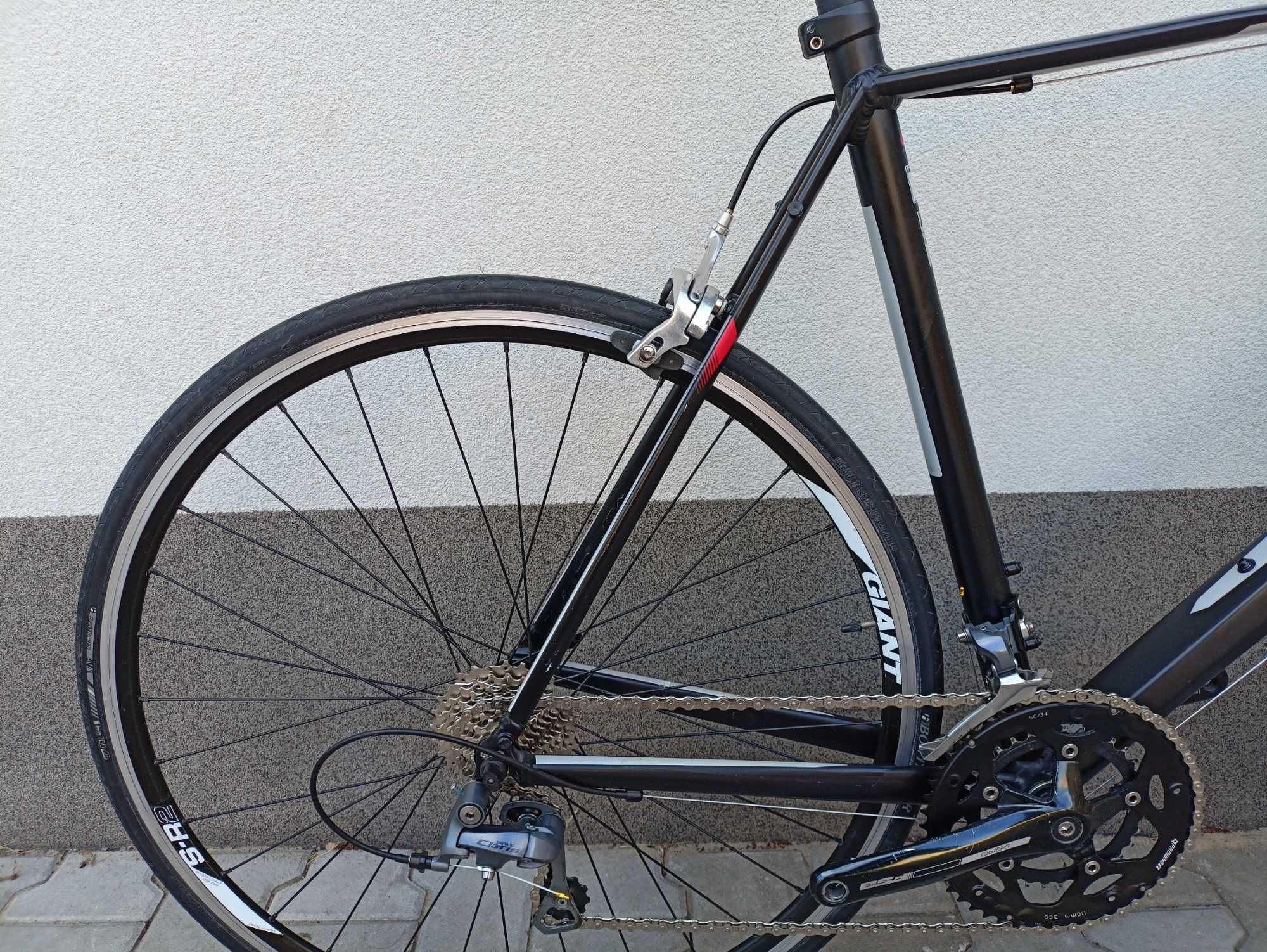 Rower Szosowy GIANT DEFY 5 R XL 60 Claris