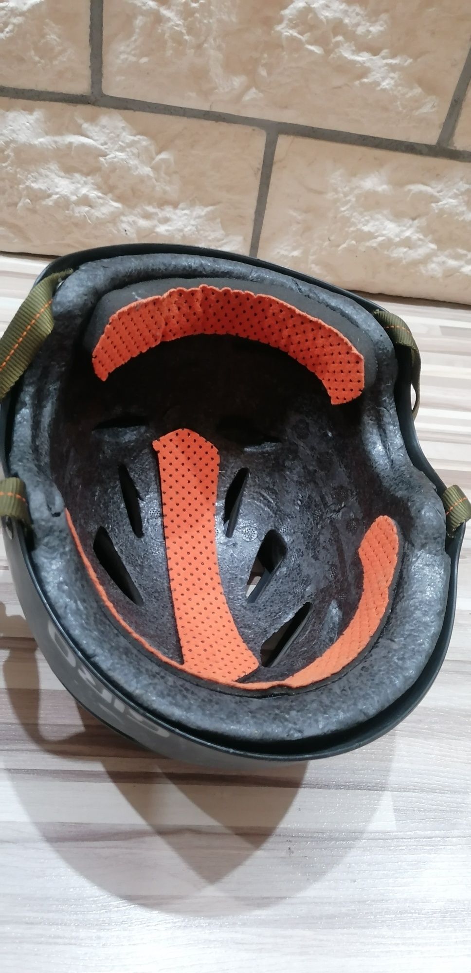 Kask rowerowy na BMX Giro , rozmiar M