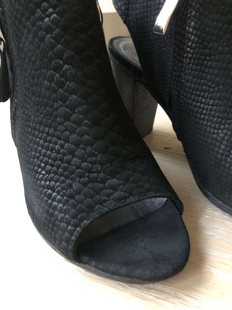 Buty na obcasie Nessi 36