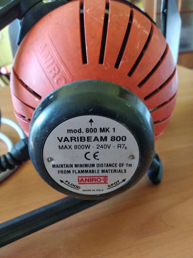Світло студійне. Студийный свет Ianiro Varibeam 800