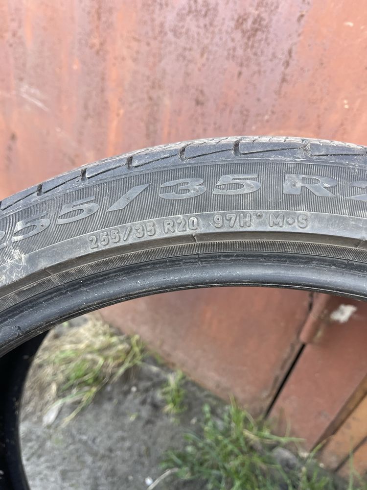 235/35/20 pirelli