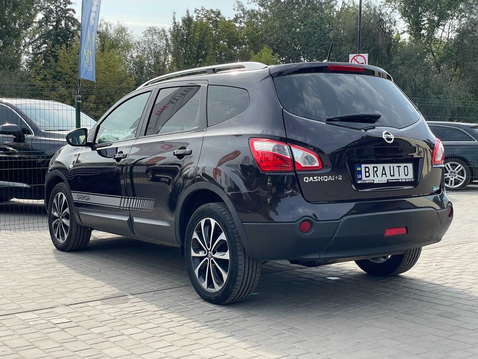 Nissan Qashqai+2 2012