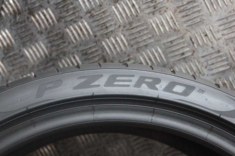235/35/19 Pirelli P Zero 235/35 R19 91Y XL