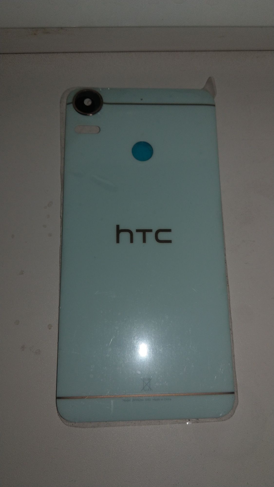 Задня кришка для HTC desire 10 pro.