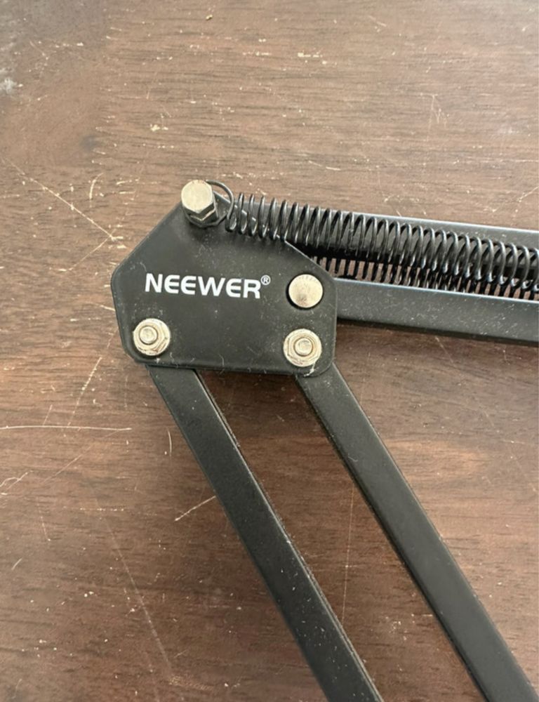 Braço de microfone de estúdio Neewer preto