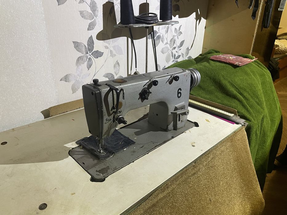 Швейна машина 1992р. Вживана. Самовивіз. Терміново